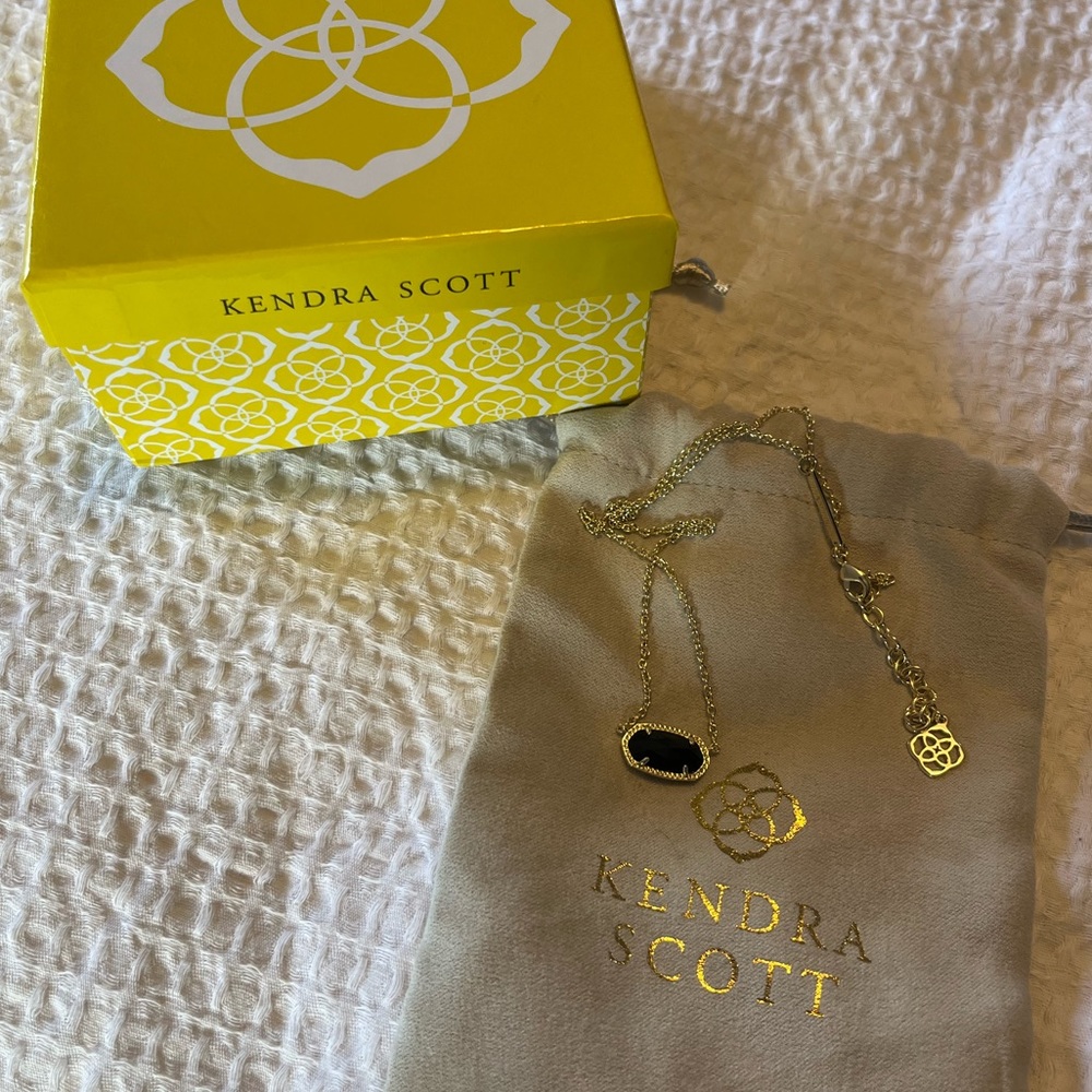 Kendra Scott Elisa Pendant Necklace